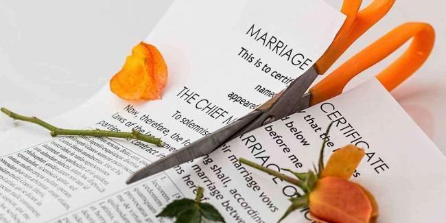 Planning-for-Divorce—What-Happens-to-a-Living-Trust Divorce and estate planning